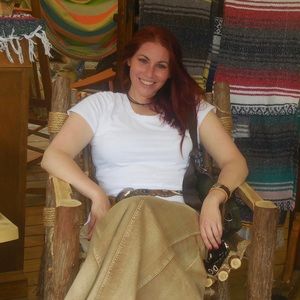 Meet your Posher, Genevieve